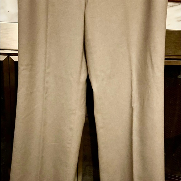 Talbots Men's Khaki Chinos - Picture 4 of 6